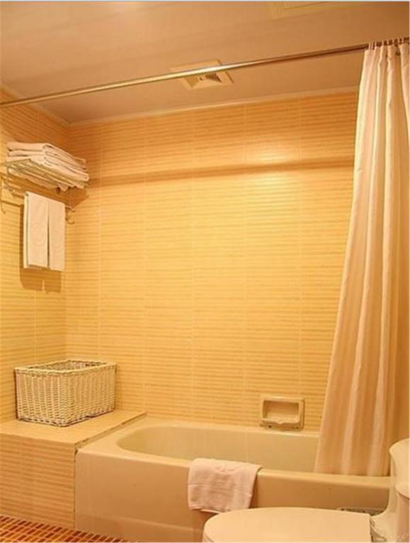 Donghai Grand Hotel Qingdao Zimmer foto